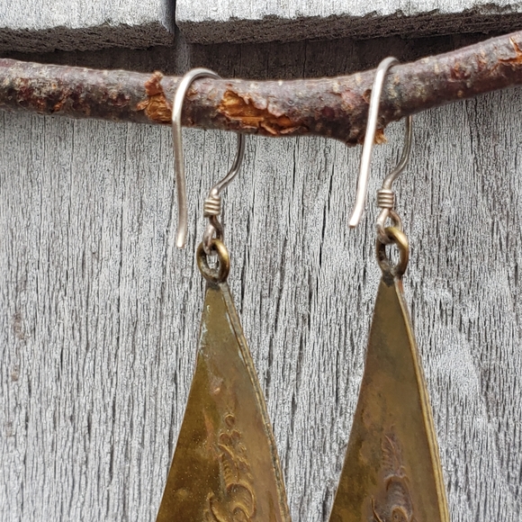 Two Tone Botanical Statement Earring With Turquiose - Picture 6 of 9